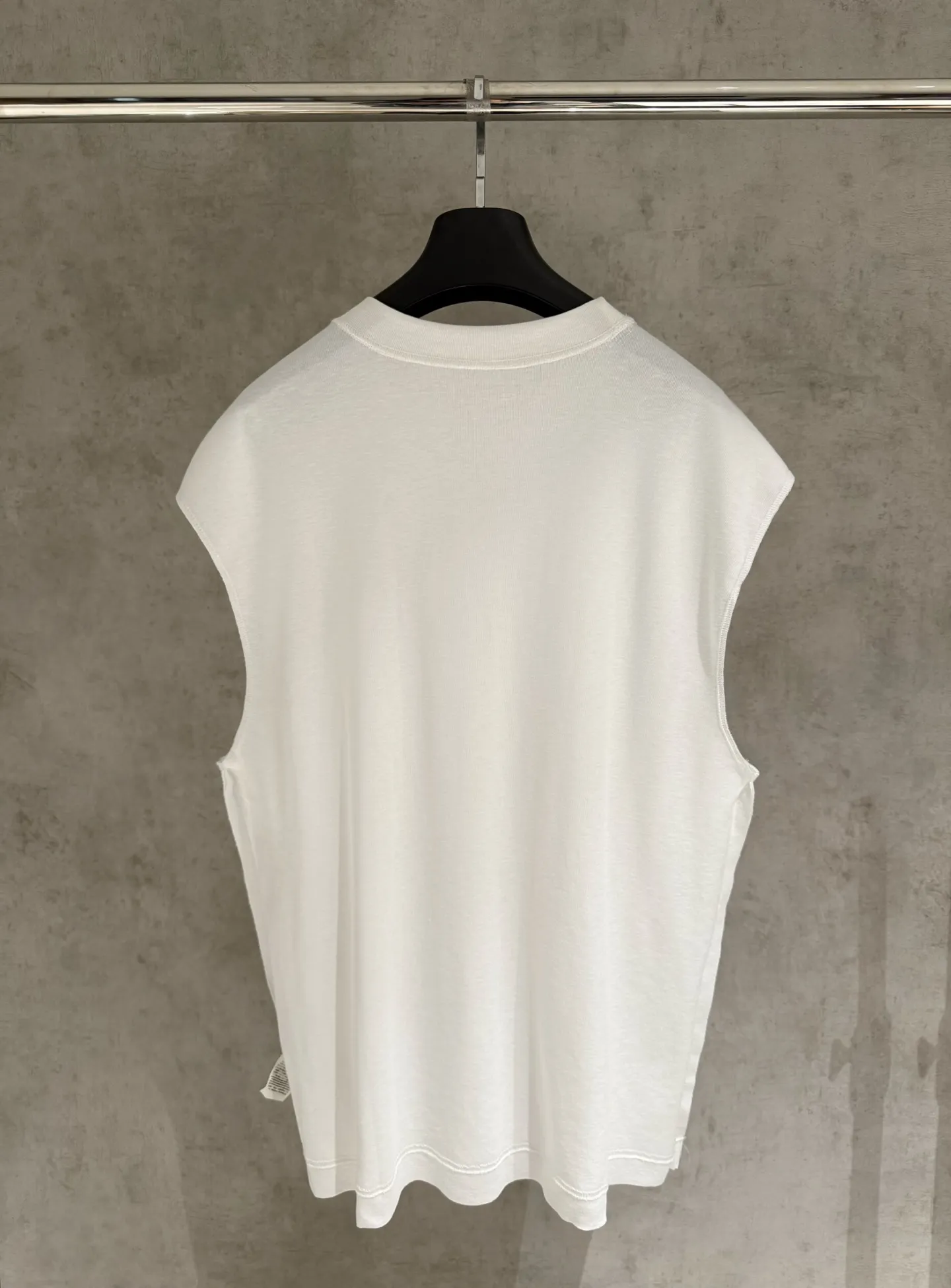 🅿️180 [Strict quality control] Ralph Lauren's new sleeveless vest is new. Unique tailoring and extremely simple design three-dimensional embroidery highlight the brand's design concept. The fabric is made of ultra-light cotton silk fabric. The upper body is comfortable and breathable. Black and white colors. Size L-4xl
